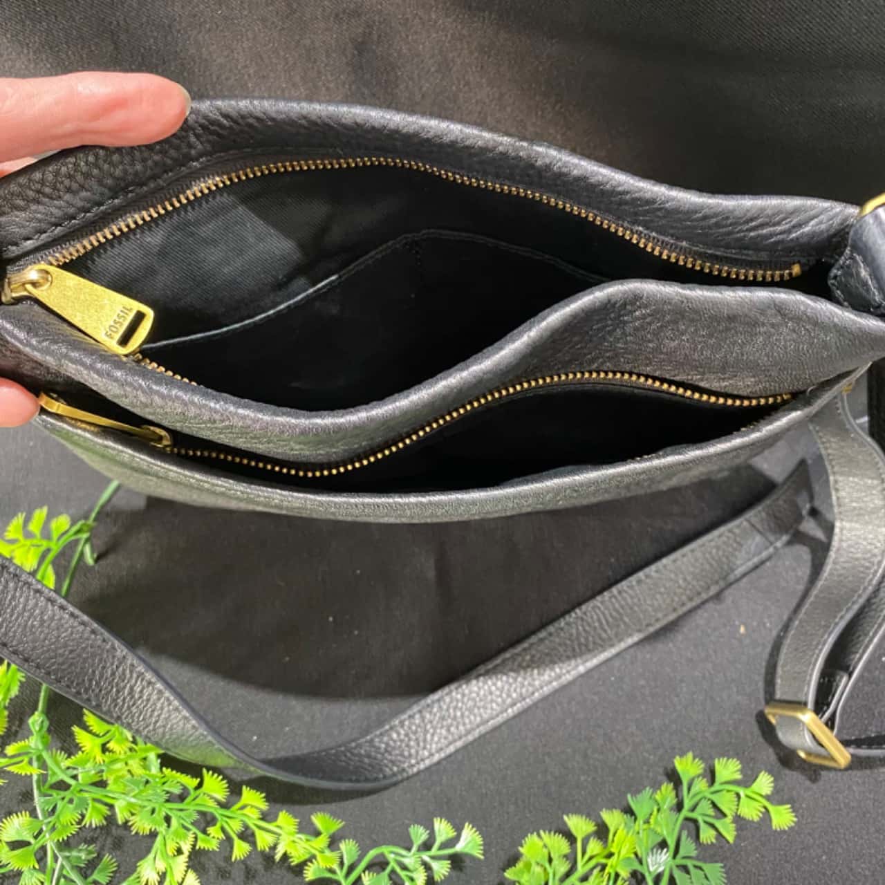 Womens FOSSIL Black Leather Crossbody Bag Handbag(s)