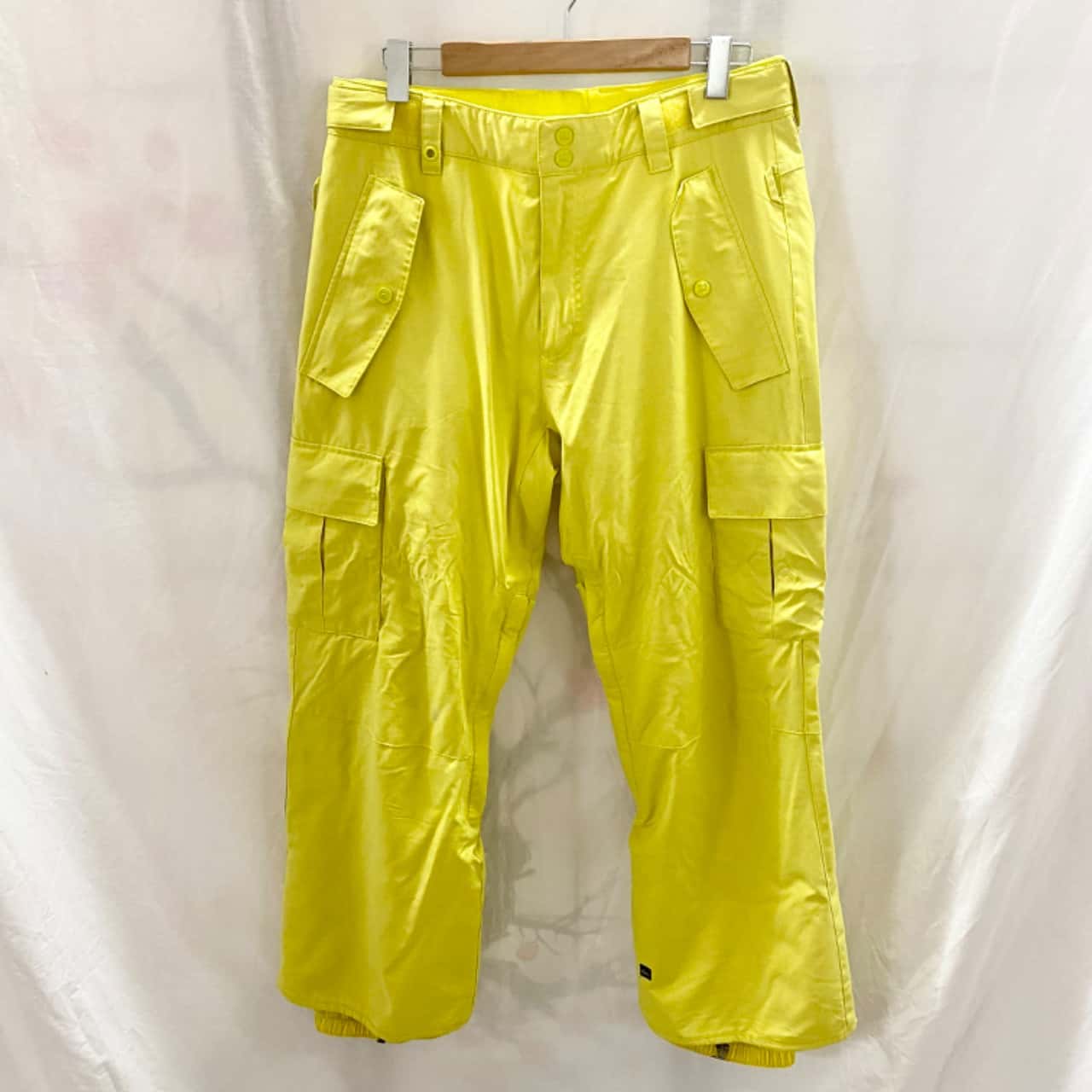 Quicksilver Mens Work pants Size M Yellow (s)