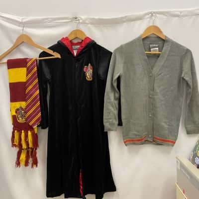 Harry Potter Kids Costume Set Size 9 Cardigan/Velvet Cape/Knit Scarf/Tie