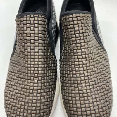  Womens  Size 39 Brown / Silver Shoes 