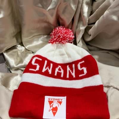 AFL Sydney Swans Mens Beanie Red / White 