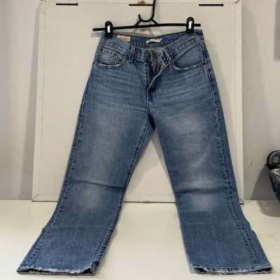 Levis Women’s Jeans Size 25