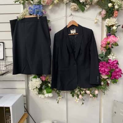 Sportscraft Womens  Size 14 Navy Blue jacket & skirt set