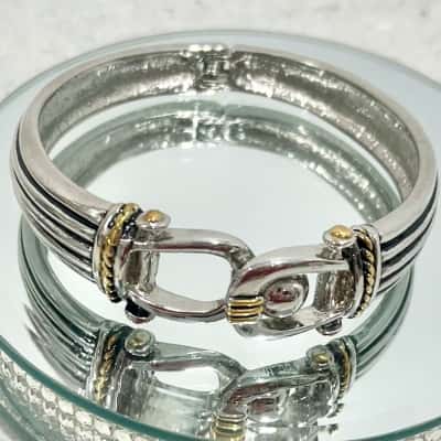 Belt Buckle Silver Bangle 