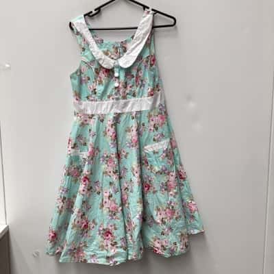  Womens  Size XXL Short Sleeve Dress  Floral / Green pockets - 50 style 