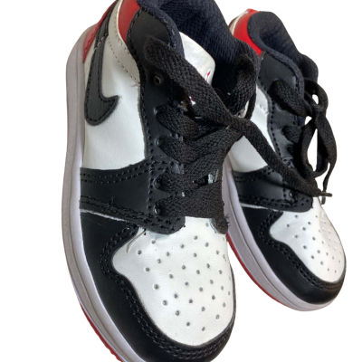 Nike Kids  Size 10 Shoes Nike Air Jordan 1 Low Bred Toe