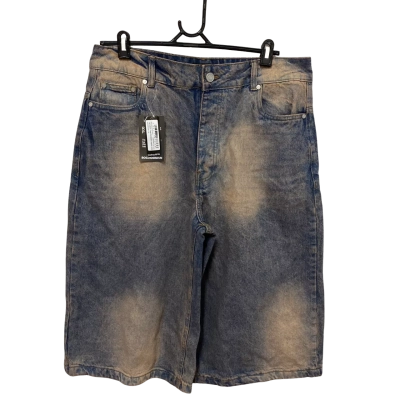 Boohoo Man Shorts Size 34