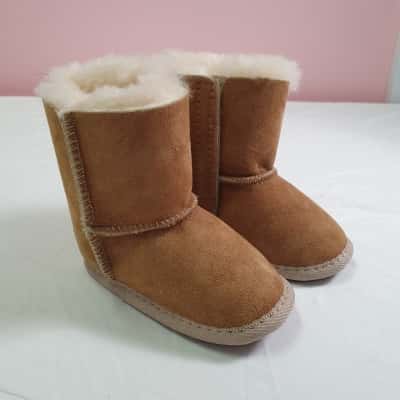 UGG Australia Todder Size L (1-2Yrs)Joey Chestnut Boot