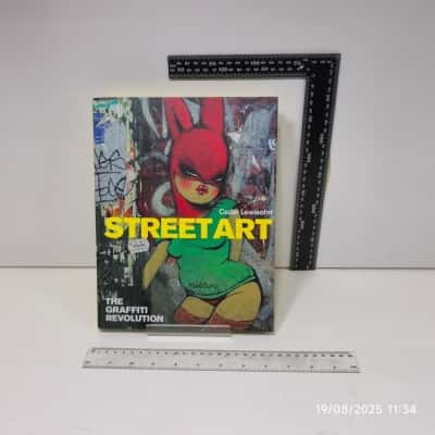 Street Art The Graffiti Revolution Book 