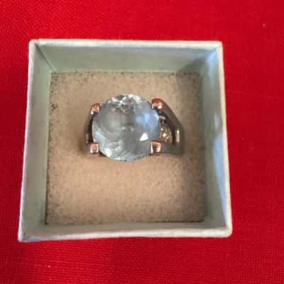  Women's 925 Silver Ring featuring a Vibrant Blue Center Stone 