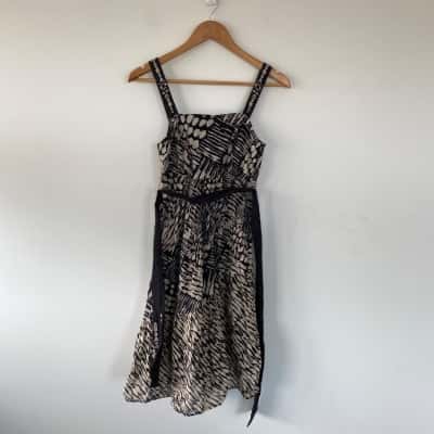 Jacqui-E Black White Pattern Sleeveless Midi Dress Size 6 