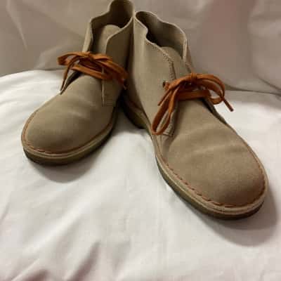 Clarks Mens Desert Boots. size eu40