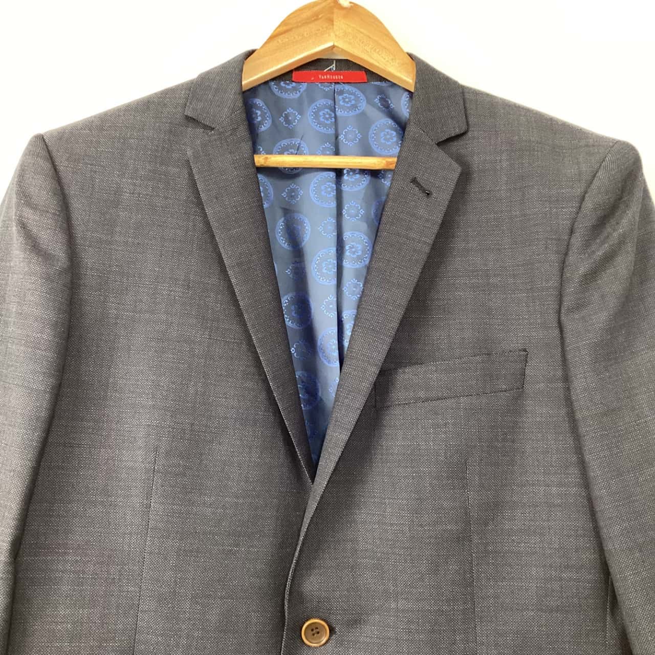 Van Heusen Mens Blazer Size 108 100 Australian wool EUC fully lined(s)