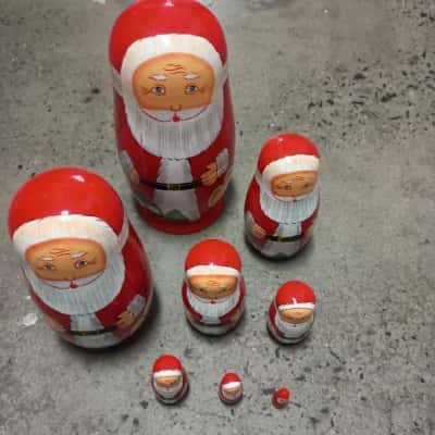 Set 7 Nesting/Matryoshka Santa Dolls