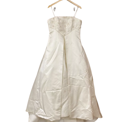 Floral Beaded Size 20 Wedding Dress 