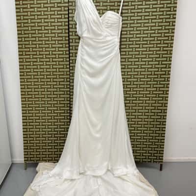 BNWT Elegant Women’s Kathy Ireland Weddings by 2Be Wedding Bridal Gown One shoulder strapless Formal Dress Size 8 Bridesmaid 