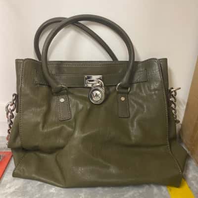  Womens Michael Kors Padlock Handbag Khaki*