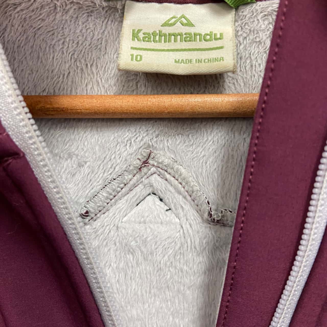 Kathmandu jacket Size 10 Front Zipper Maroon
