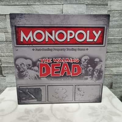 Monopoly The Walking Dead Survival Edition Fast-Dealing Property Trading Game