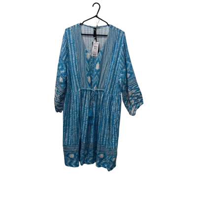 Taking Shape Blue Free Spirt Tunic  Size 20