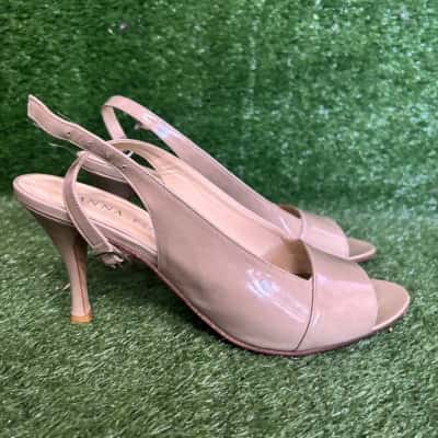 Anna Fiori Nude Slingback Heels Size 39