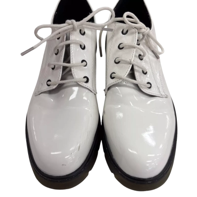 Dazie Women’s  Size 40 White loafers