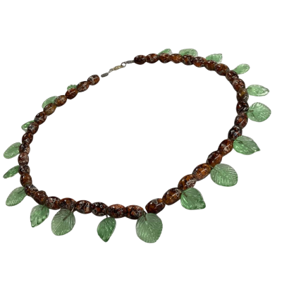 Vintage-Style Brown Glass Beads Necklace with Green leaves