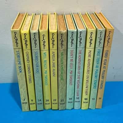 Vintage Enid Blyton 11 books- collectors Delight