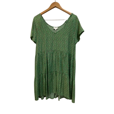 Leoni Womens  Size M dreww