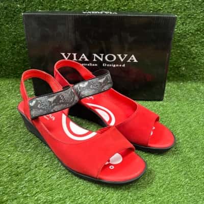 Via Nova Iriana Red Elastic Shoes Size 41