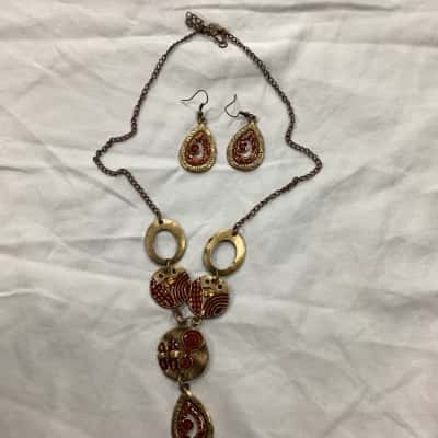  Womens Earrings / Pendant 