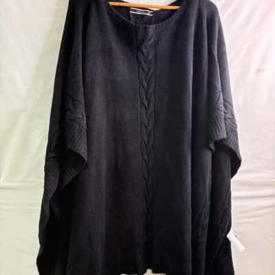 Tania Kay Womens  Size 24 Poncho Black  BNWT