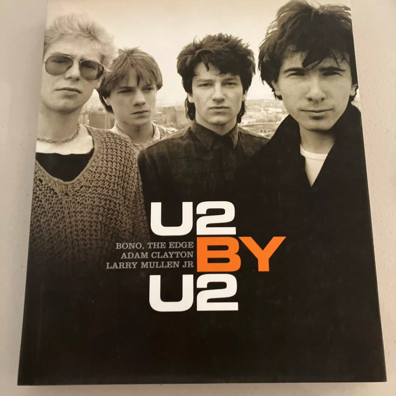 レア　u2 直筆サインCD WAR bono edge Larry adam レア u2 直筆サインCD WAR bono edge Larry adam - メルカリ