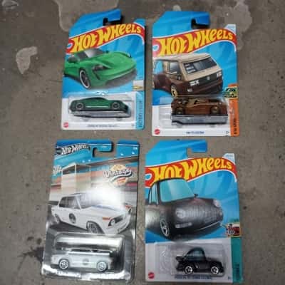 Hot Wheels Assorted x 4