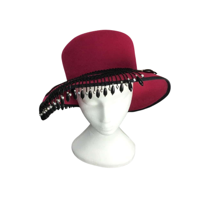  Unbranded Womens  One Size Maroon Beaded Cloche Hat
