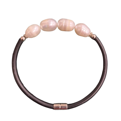  Womens 7cm diameter Beaded freshwater pearl on neoprene Bracelet 