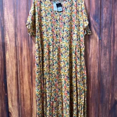 Sara   Size XXL apricot floral maxi dress new 