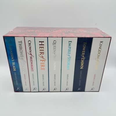 Throne of Glass Paper Back Box Set by Sarah. J Maas (sealed)