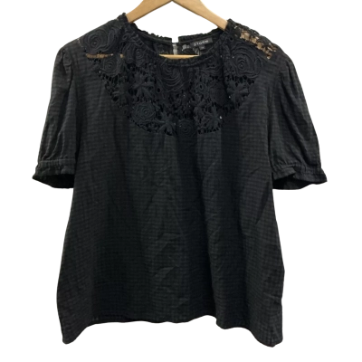 Storm Womens Size 14 Short Sleeve Top Black