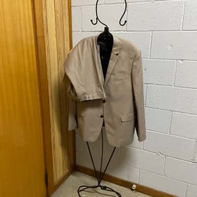 Tarocash 3 Piece Mens Suit Size 44 Grey 