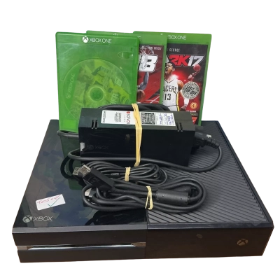 Xbox one with 3 games 