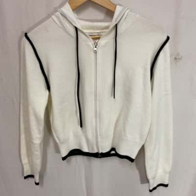  NWT Womens  Size S zip up top