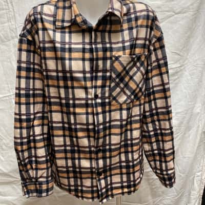  Mens  Size M Flannel Shirt Black  / Brown / Checked 