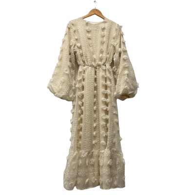  Womens  Size 40 touché prive’ Party Dress Cream 