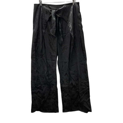 The Fated Women's BNWT  Size 16 Ankle Length Pants Black  