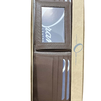  Oran. Mens leather bifold wallet. New. 11cm folded 