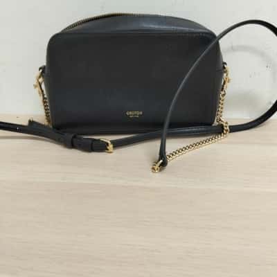 Oroton Womens Black Leather Handbag VGUC 