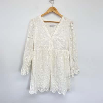 Esther & Co White Elysia Dress Size 8 / S 