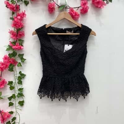 Alannah Hill Womens  Size 6 Sleeveless Top Black  