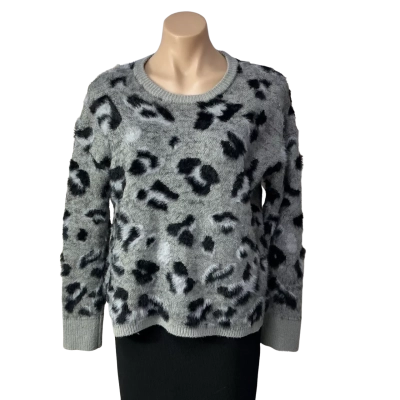 Decjuba Womens approx Size M Grey / Black  / White Leopard Print Crew Neck Jumper